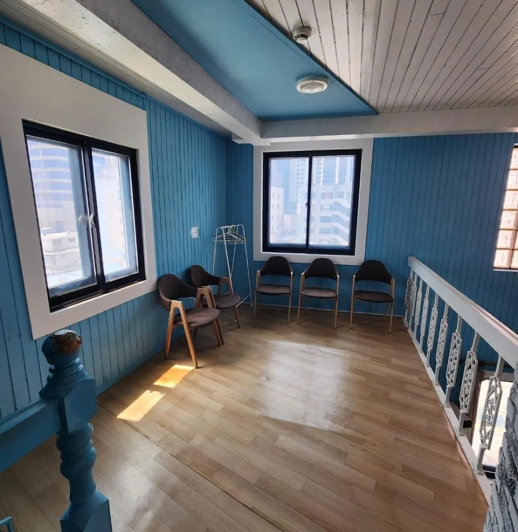 Beach Stay Guesthouse بوسان