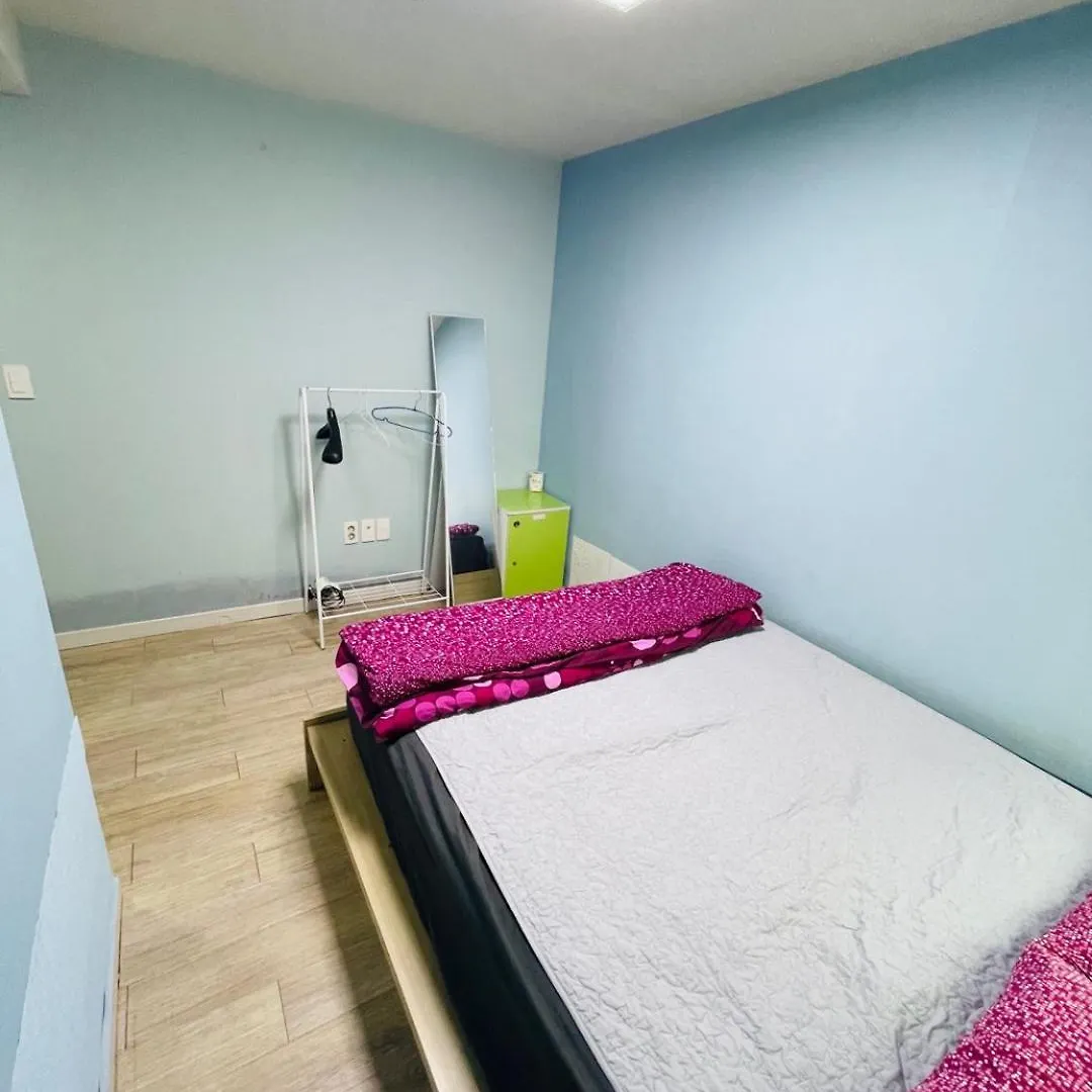 Beach Stay Guesthouse بوسان بيت ضيافة