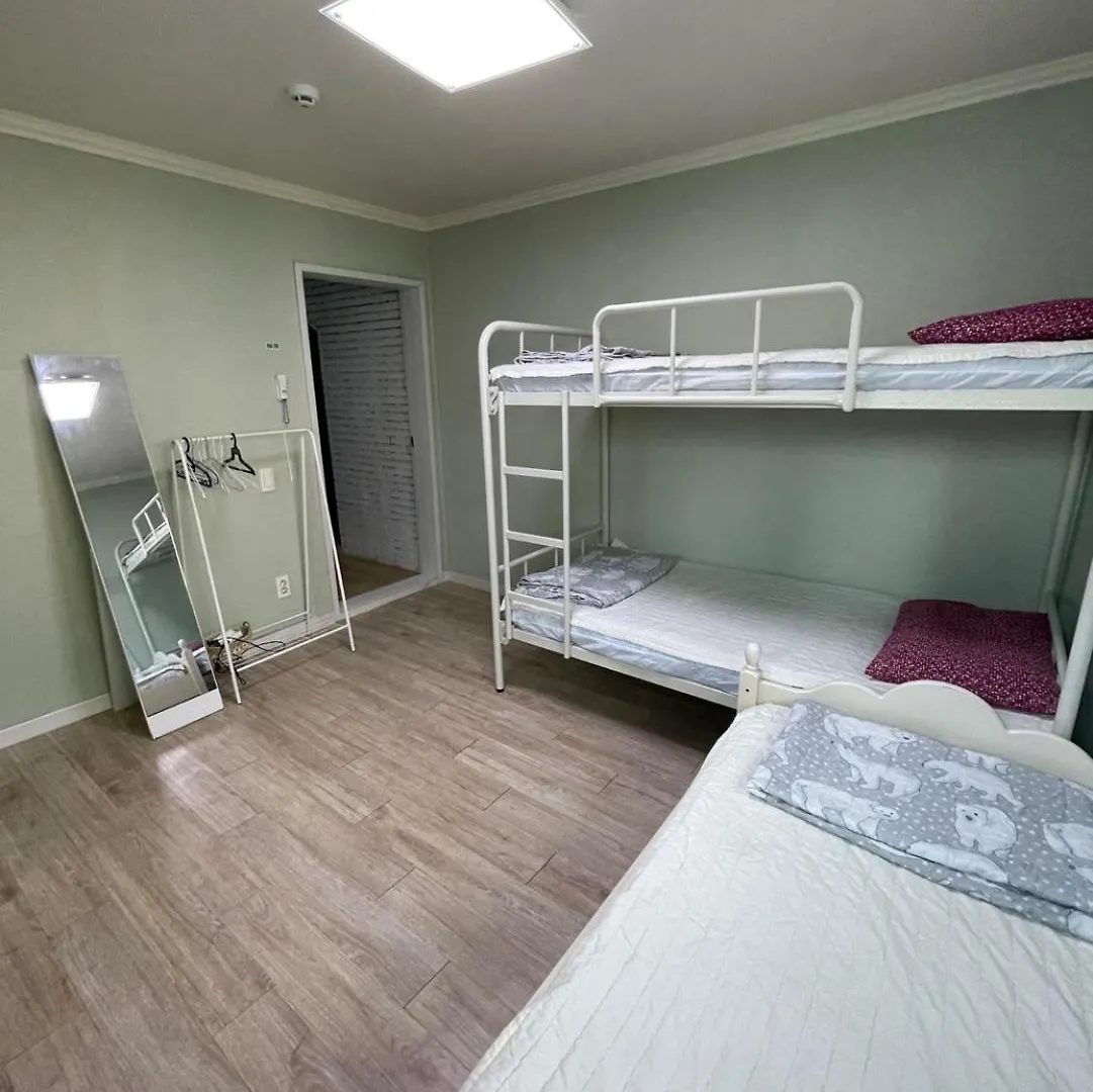 Beach Stay Guesthouse بوسان كوريا الجنوبية