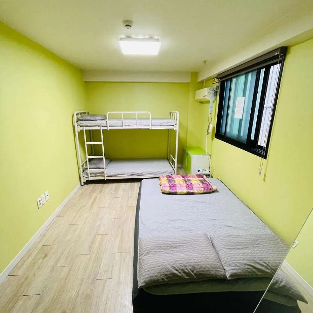 Beach Stay Guesthouse بوسان
