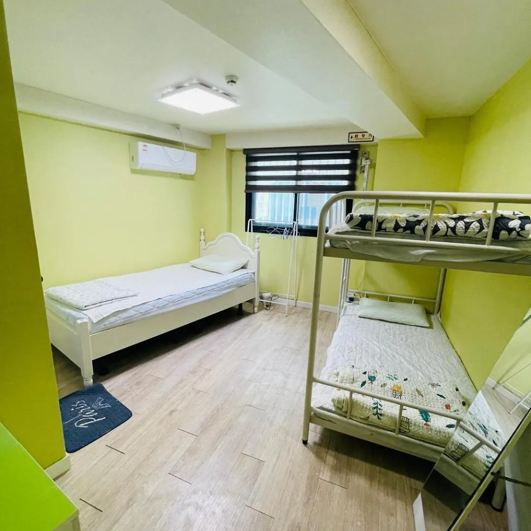 Beach Stay Guesthouse Busan