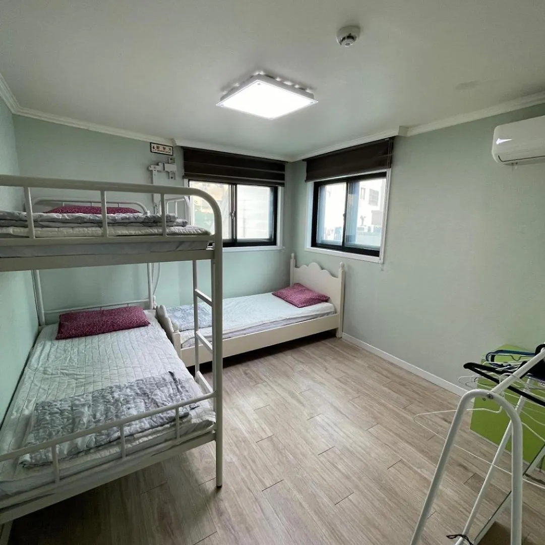 Beach Stay Guesthouse Busan Konukevi